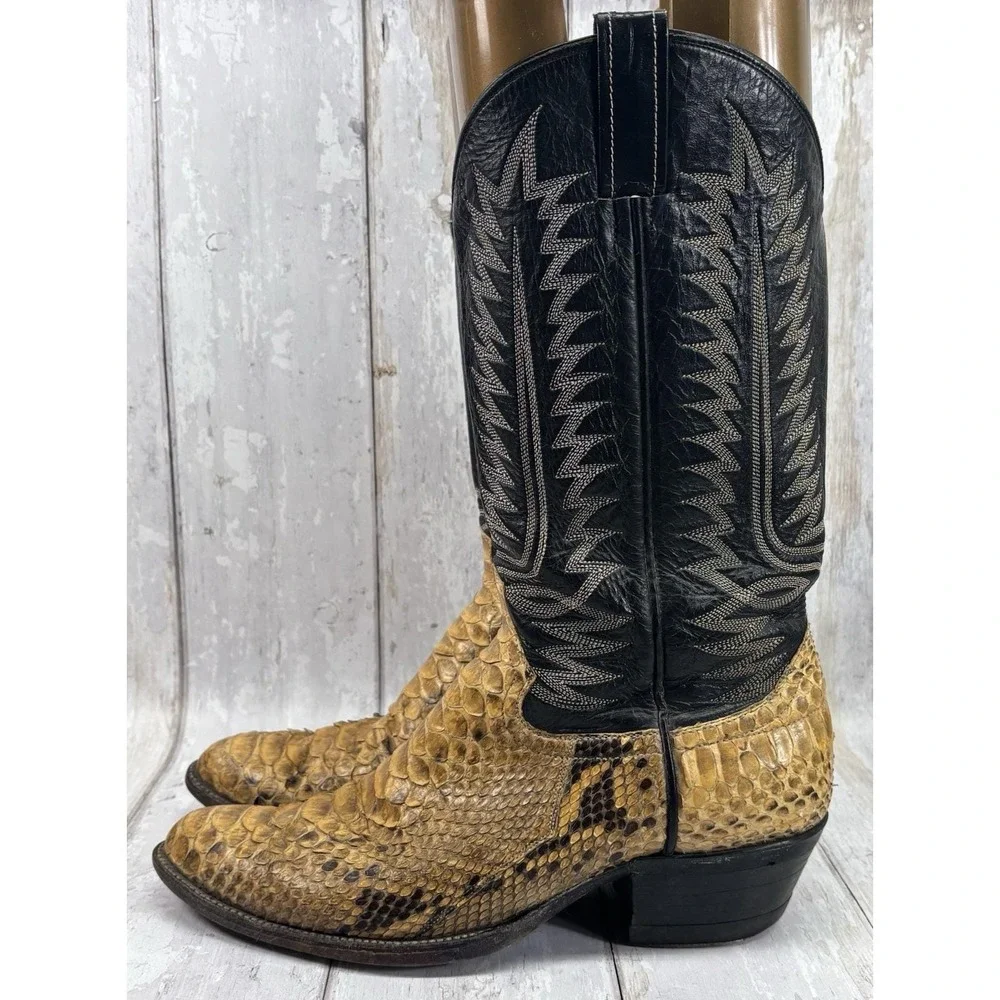 Cowtown vintage python